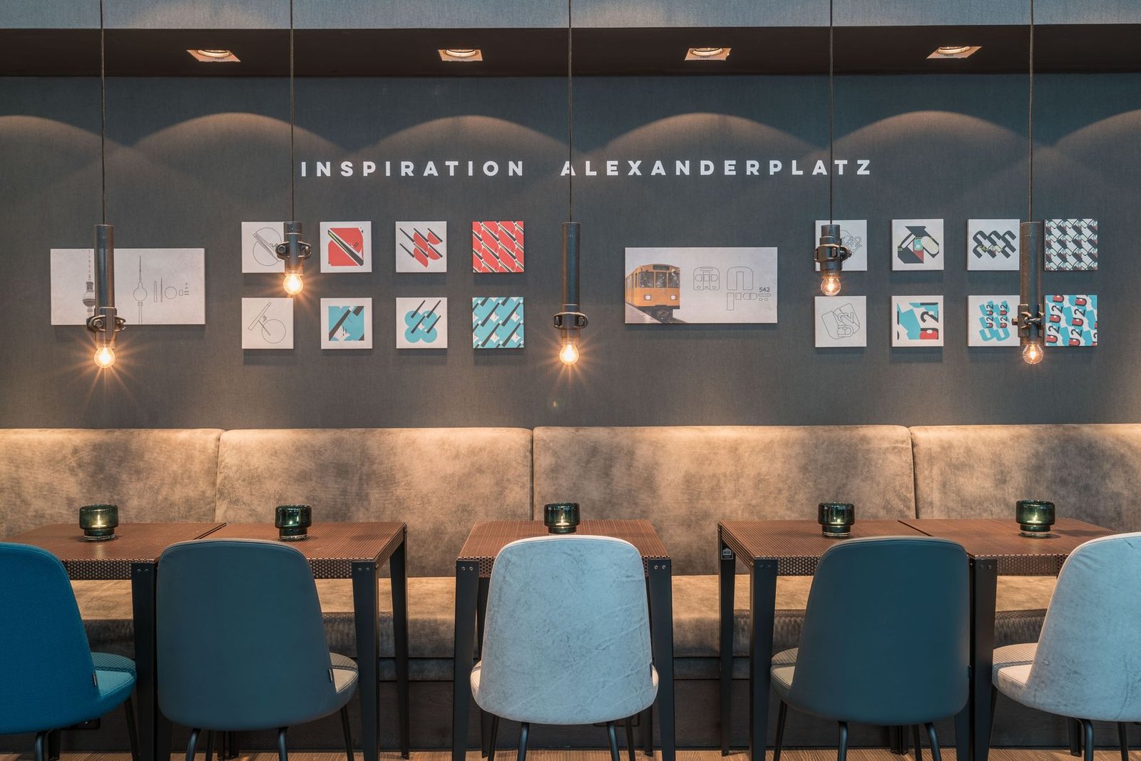 Hotel Motel One Berlin-Alexanderplatz, one lounge