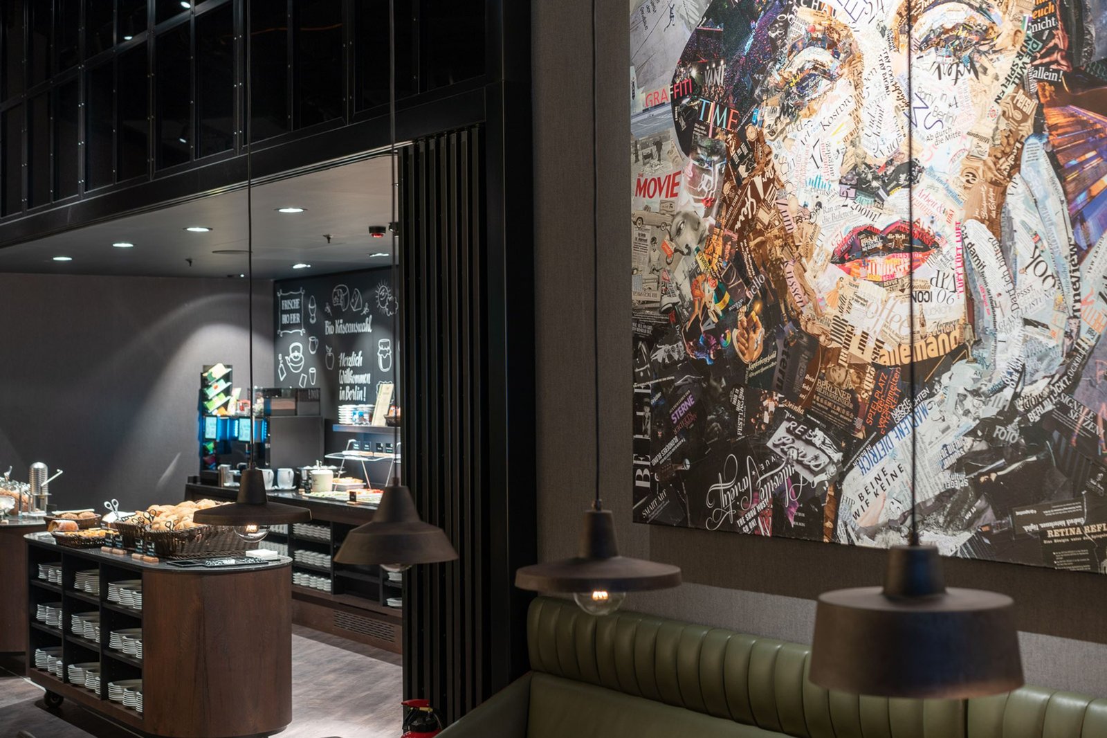 Hotel Motel One Berlin-Spittelmarkt, one lounge