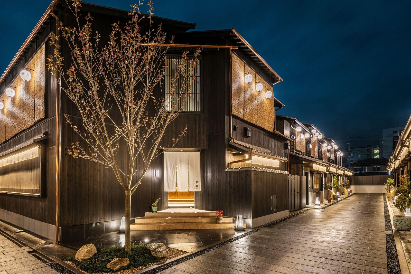 Nazuna Kyoto Tsubaki St. Hotel — backstory