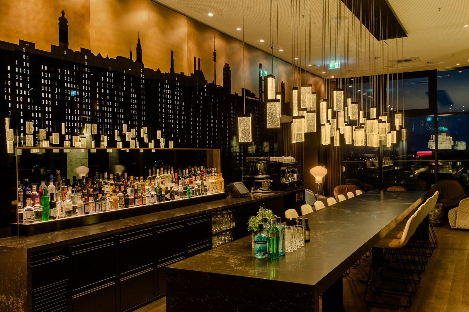 Hotel Motel One München-Parkstadt Schwabing, cloud one bar
