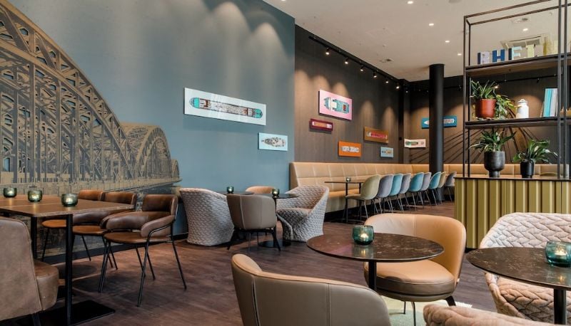 Hotel Motel One Köln-Altstadt