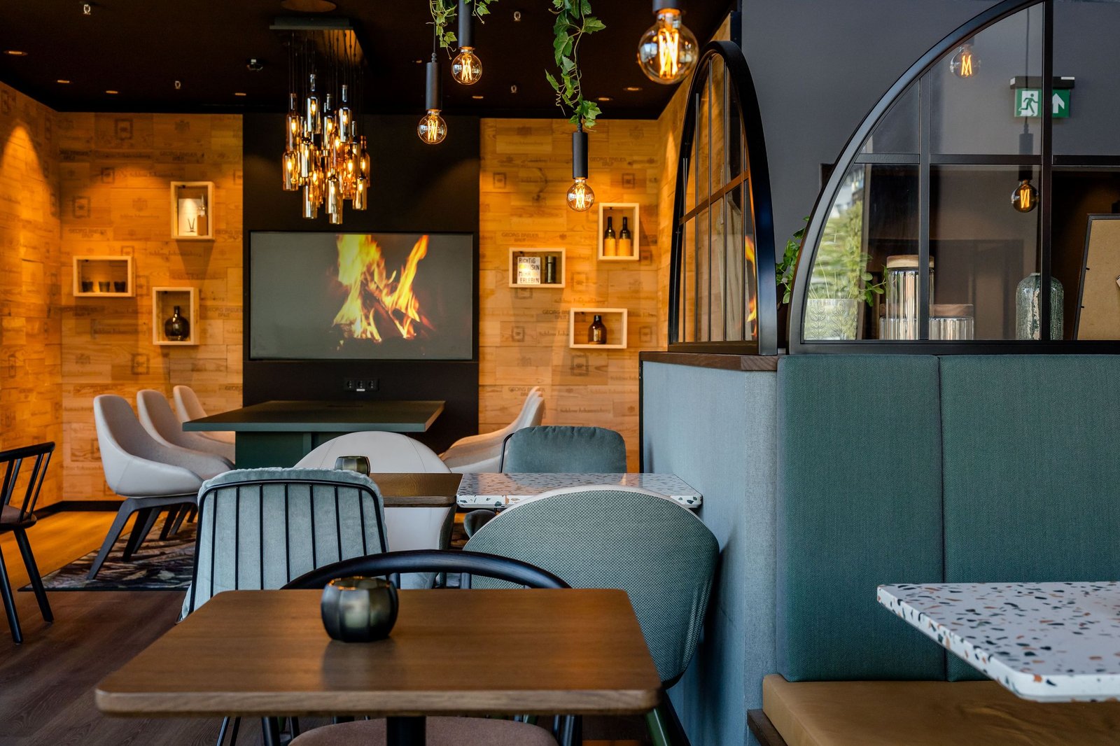 Hotel Motel One Wiesbaden, the one lounge