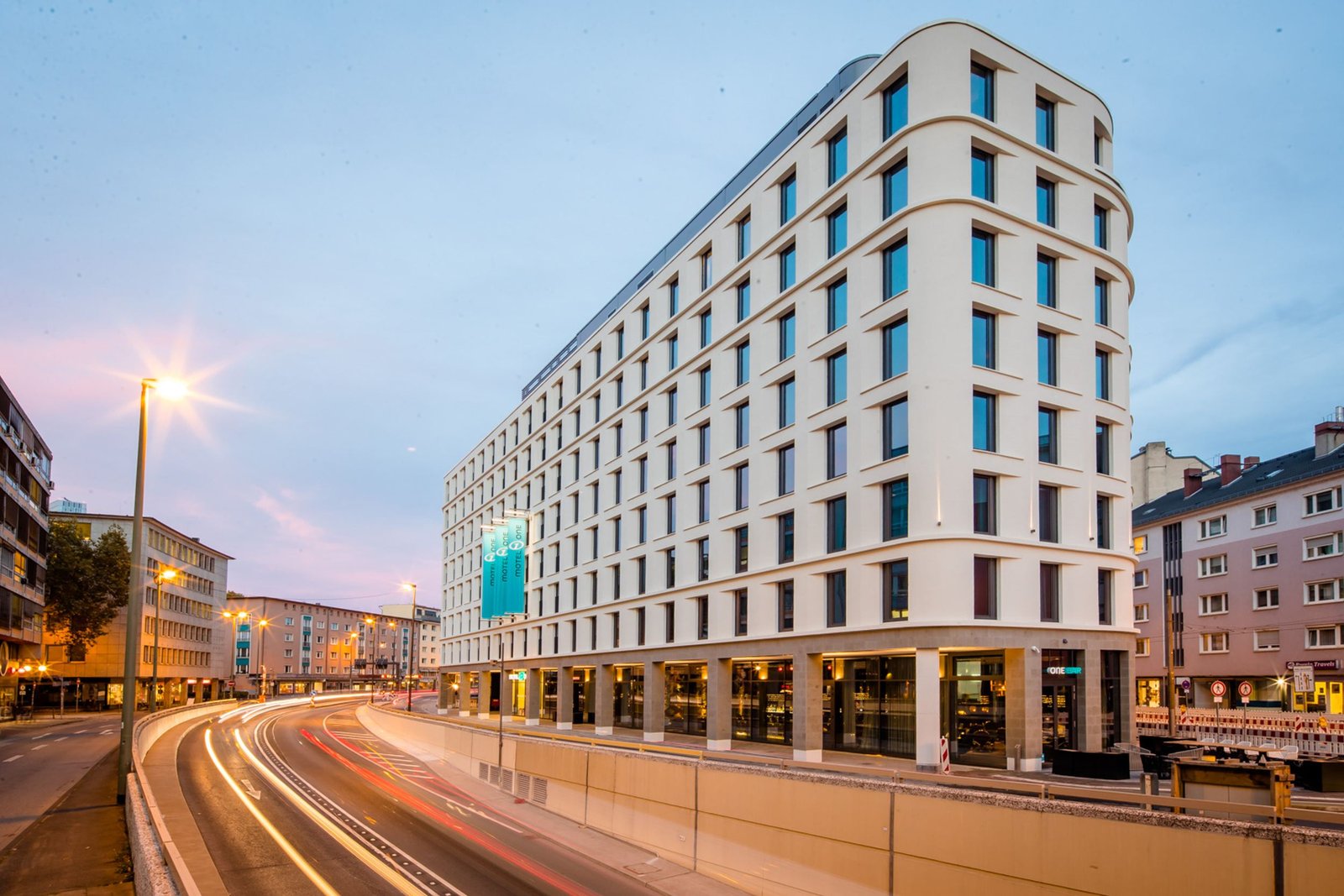 Hotel Motel One Frankfurt-Römer, how it began