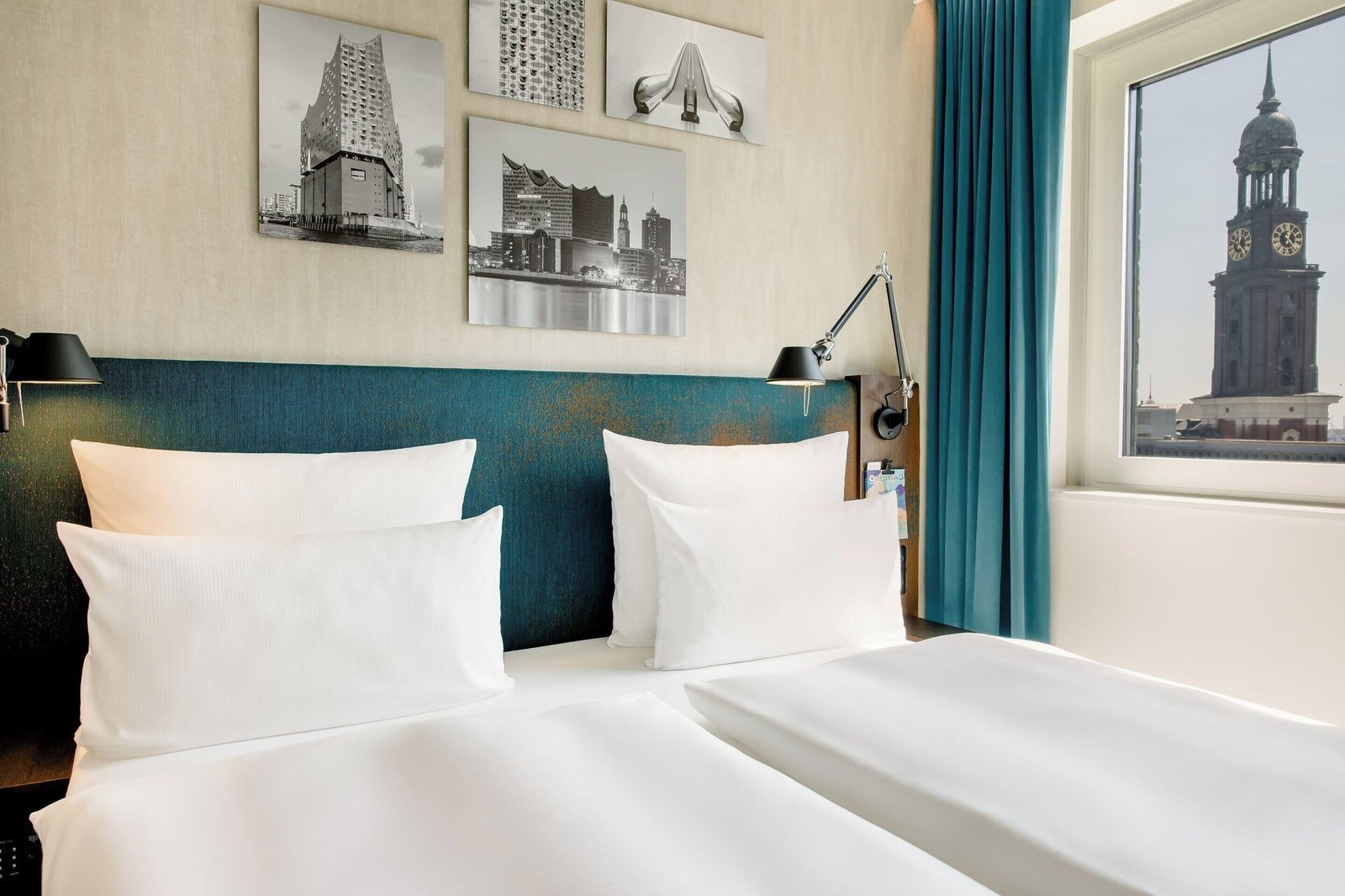 Hotel Motel One Hamburg Am Michel, rooms