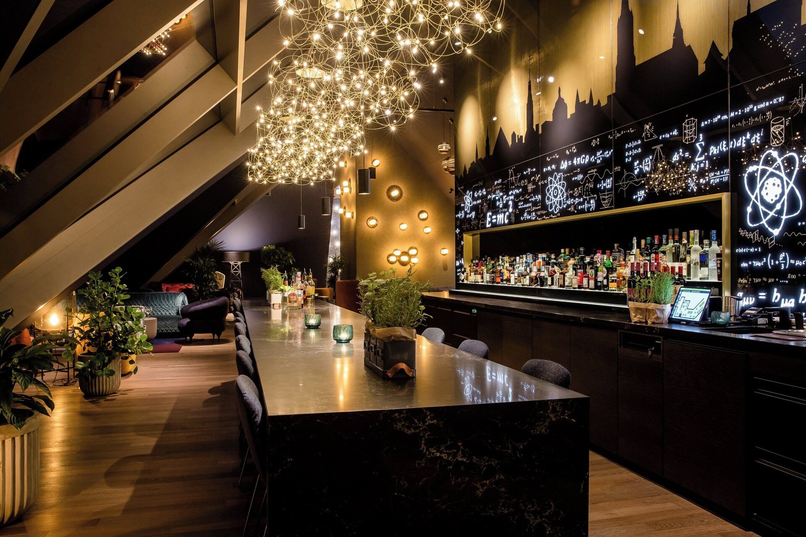 Motel One Ulm, cloud one bar