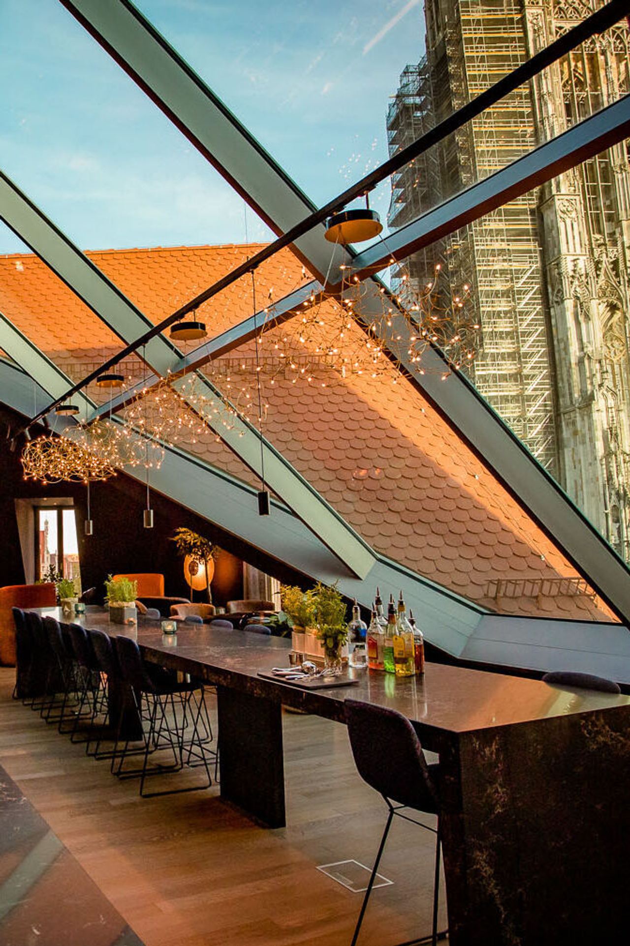 Motel One Ulm, cloud one bar
