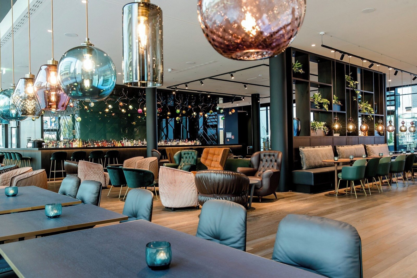 Hotel Motel One Stuttgart-Hauptbahnhof, the one lounge & bar