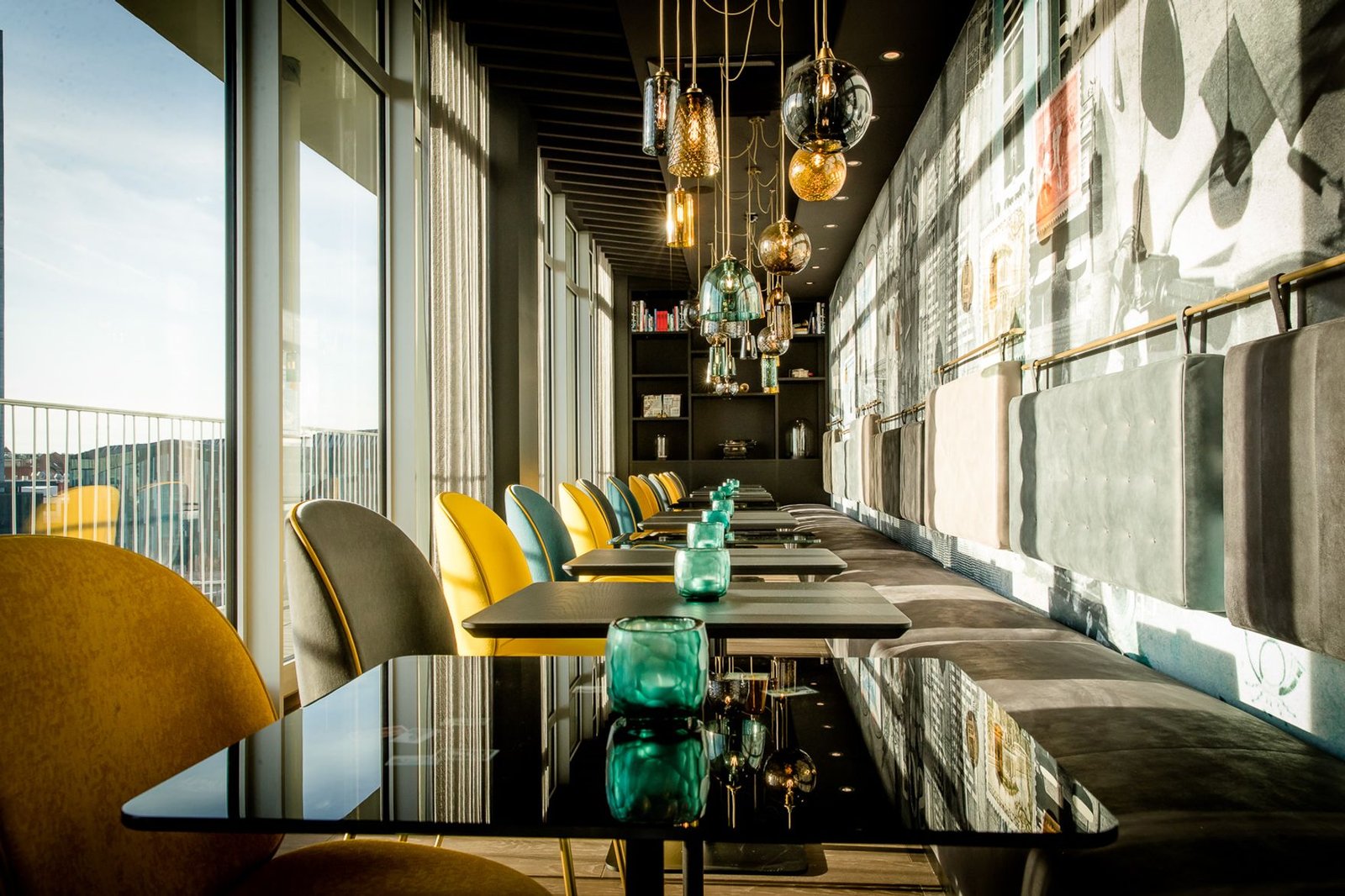Hotel Motel One Leipzig-Post, at the table