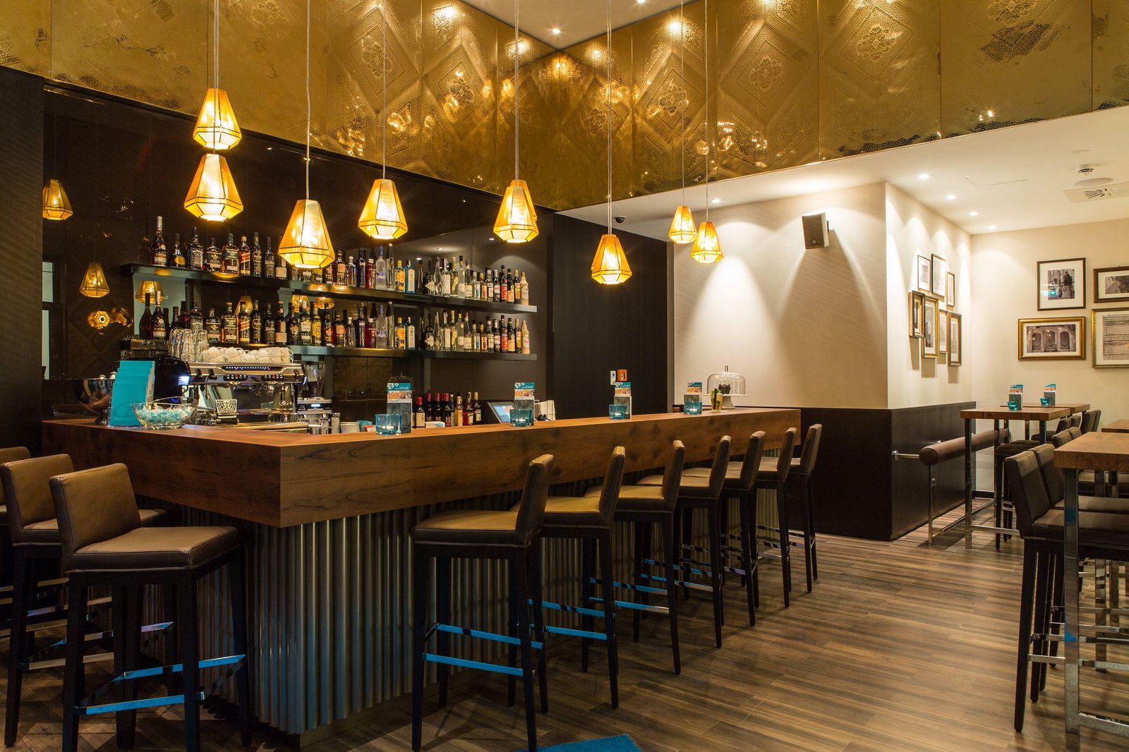 Hotel Motel One Leipzig-Augustusplatz, one bar