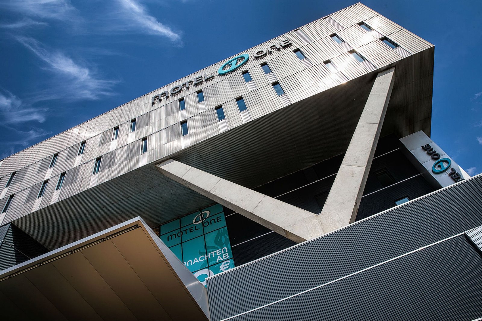 Motel One Vienna-Westbahnhof, how it began