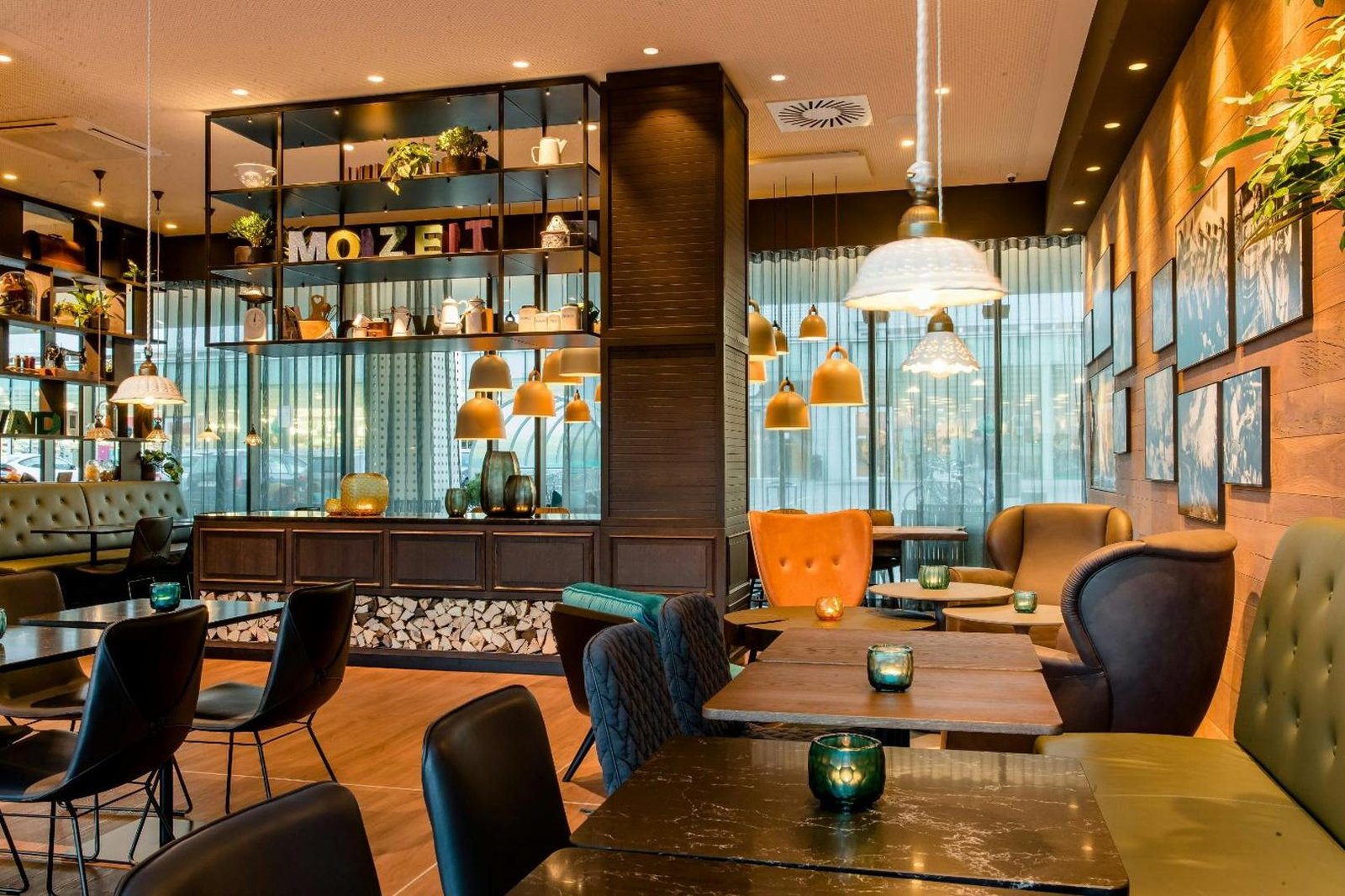 Hotel Motel One Salzburg-Süd, the one lounge