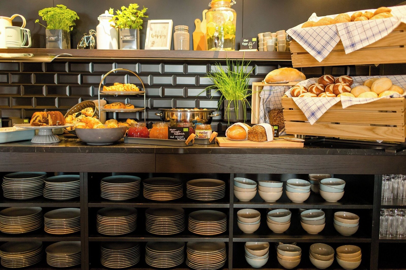 Motel One Linz-Hauptplatz, one lounge & bar