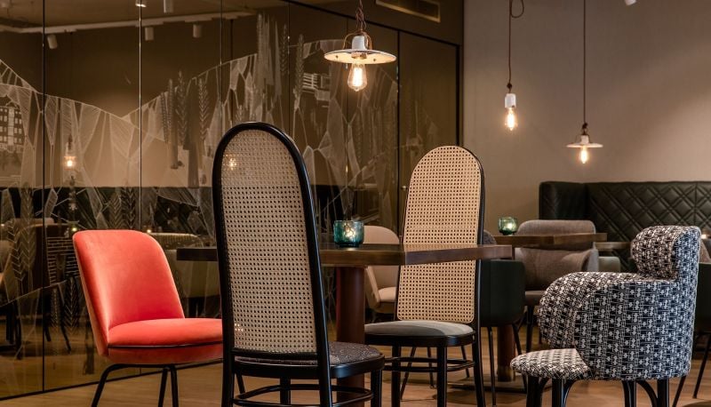 Motel One Linz-Hauptplatz, at the table