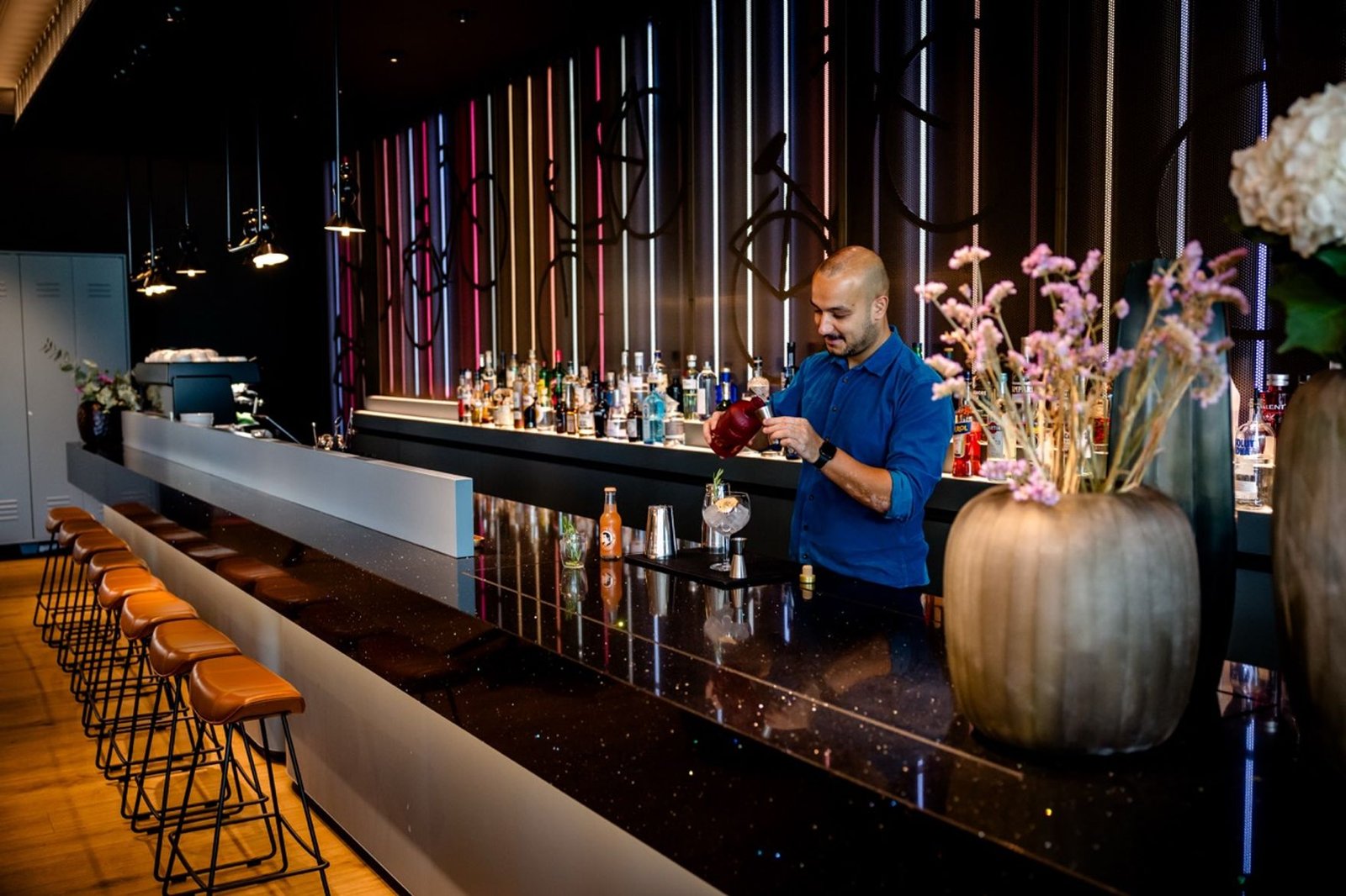Motel One Amsterdam, the one lounge