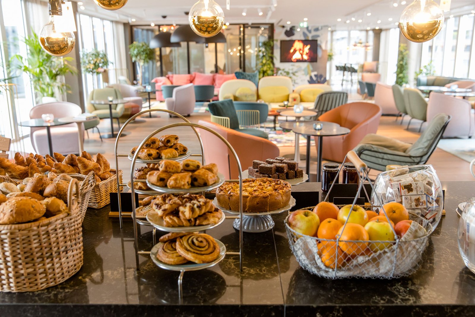 Motel One Rotterdam, at the table