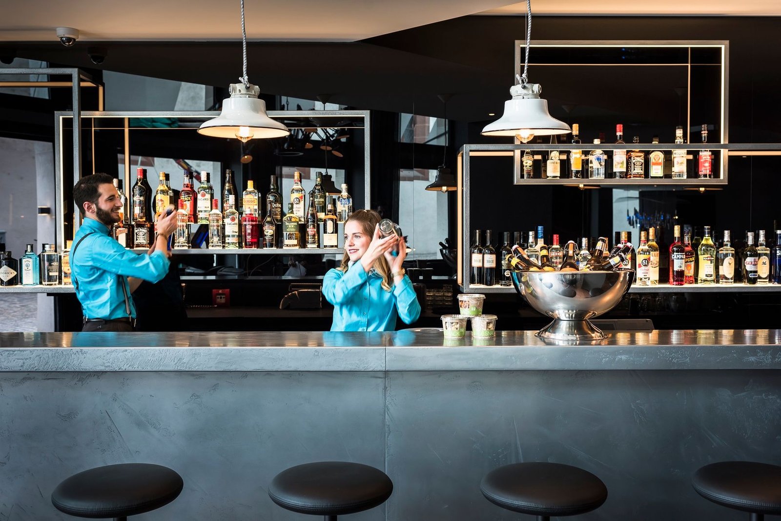 Hotel Motel One Basel, the one lounge