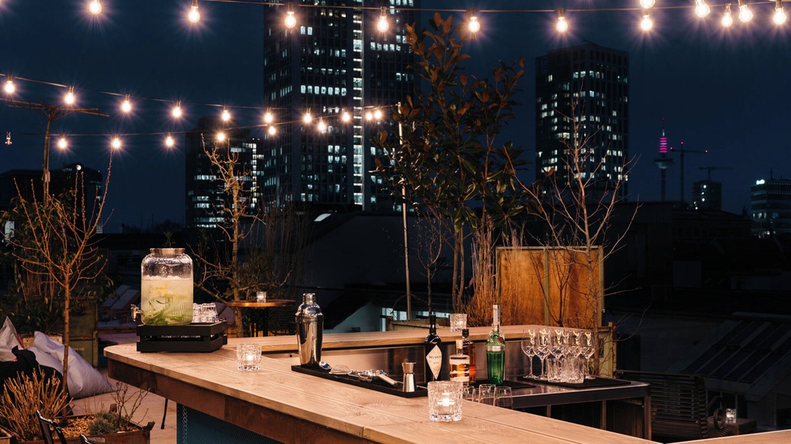 Ruby Louise Hotel Frankfurt by IHG, ruby louise bar & rooftop terrace