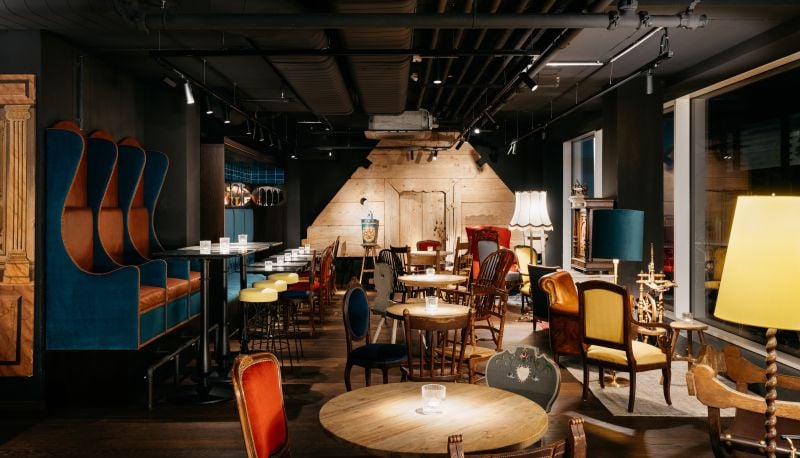 Ruby Rosi Hotel Munich by IHG, at the table