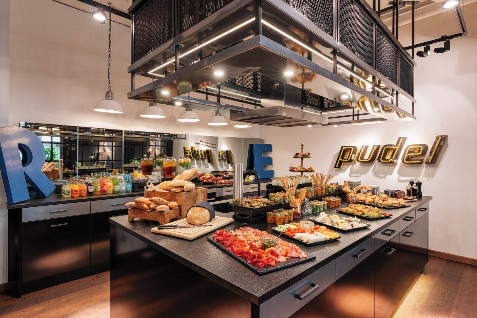 Ruby Leni Hotel Dusseldorf by IHG, ruby leni bar