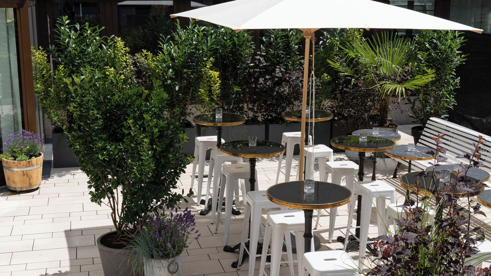 Ruby Coco Hotel Dusseldorf by IHG, rooftop terrace