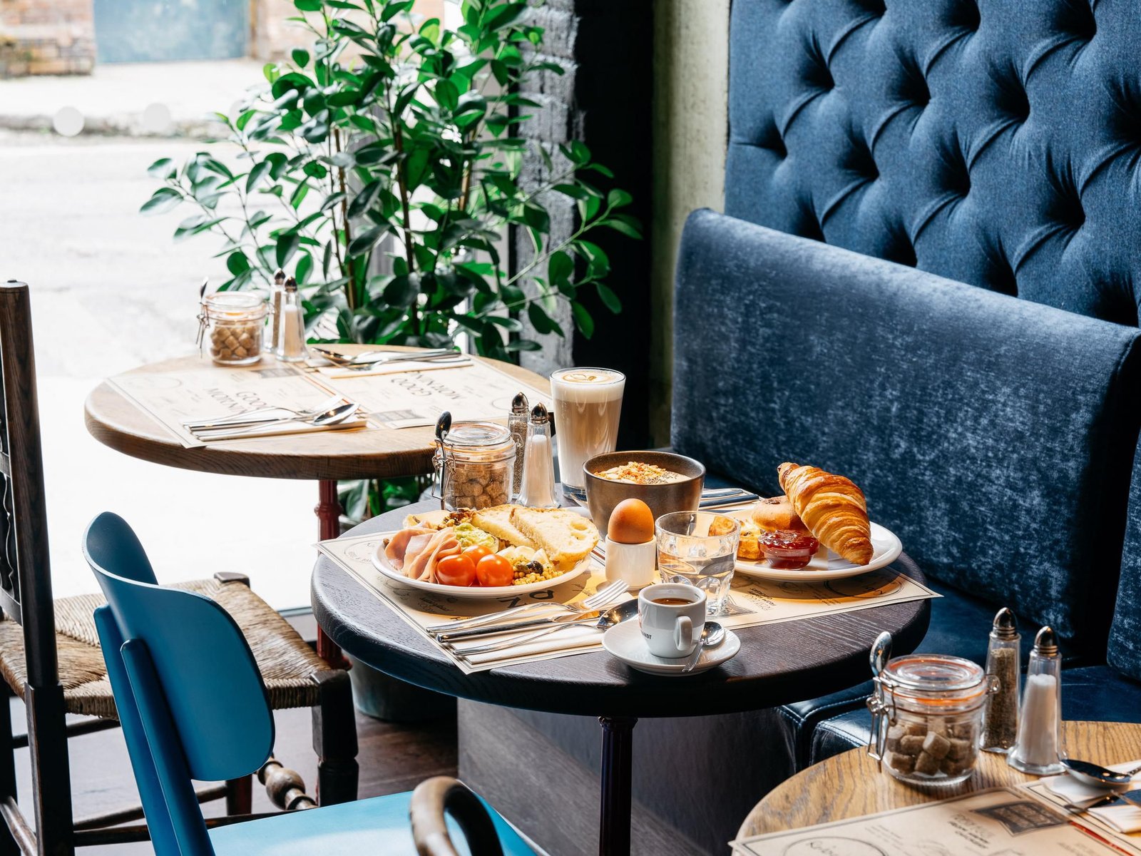 Ruby Molly Hotel Dublin by IHG, ruby molly bar