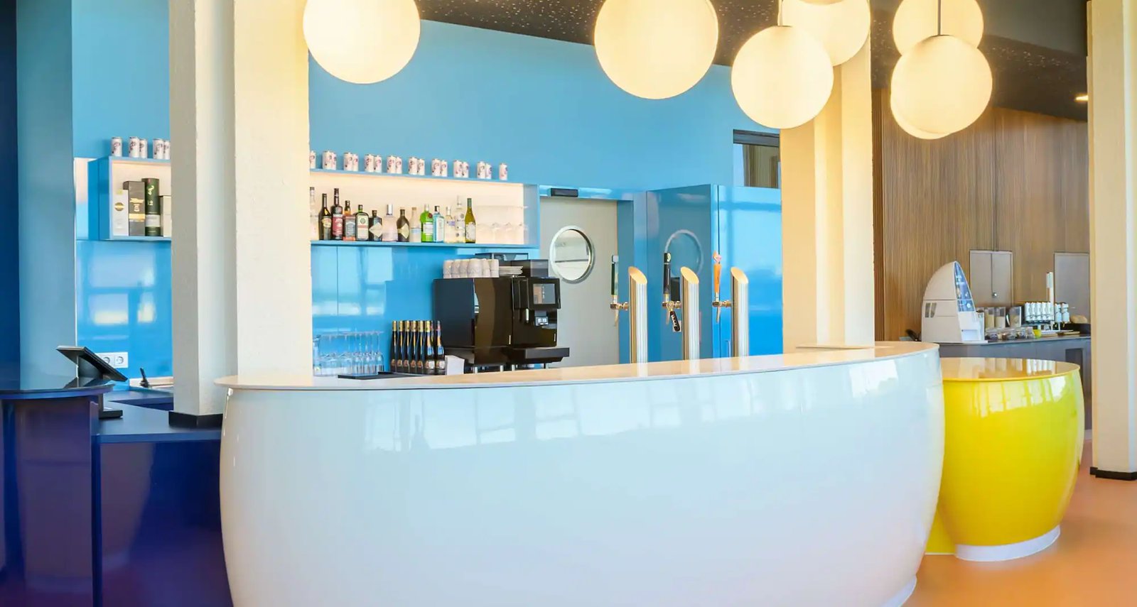 Prize by Radisson, Dortmund City, rooftop bar and lounge