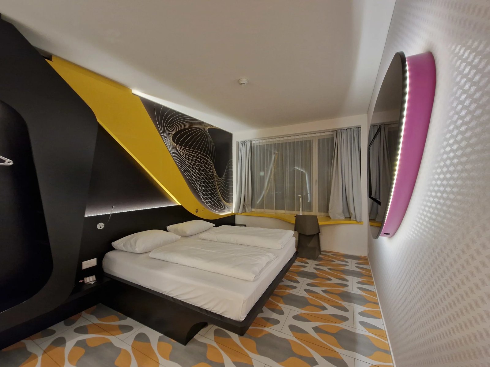 Prize by Radisson, Bern City