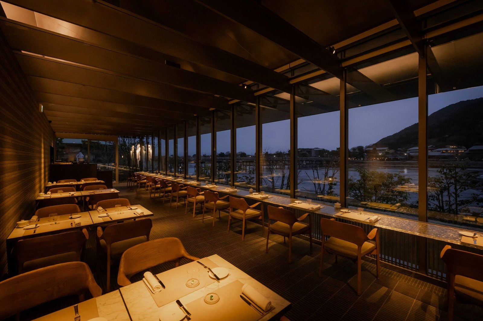 MUNI Kyoto, at the table