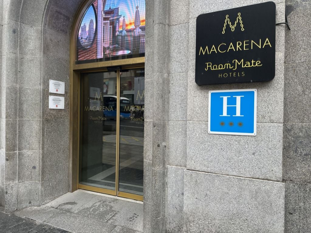 Room Mate Macarena, how it began
