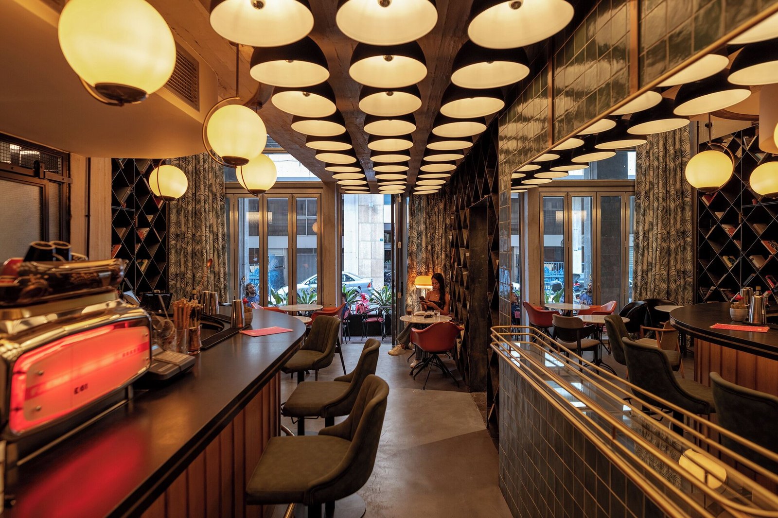 Max Brown Hotel Downtown, part of Sircle Collection, at the table