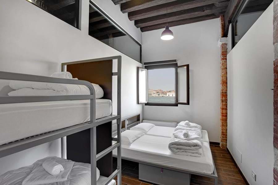 Generator Venice, rooms