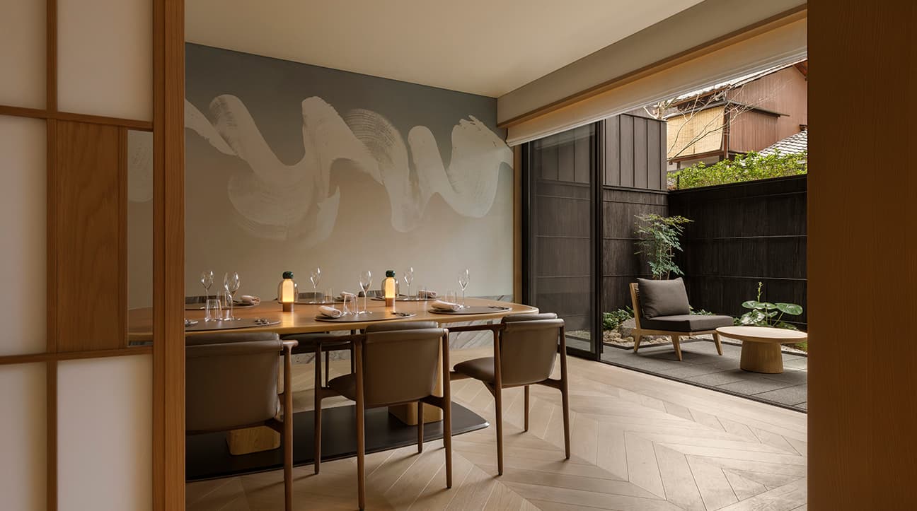 Capella Kyoto, lanterne