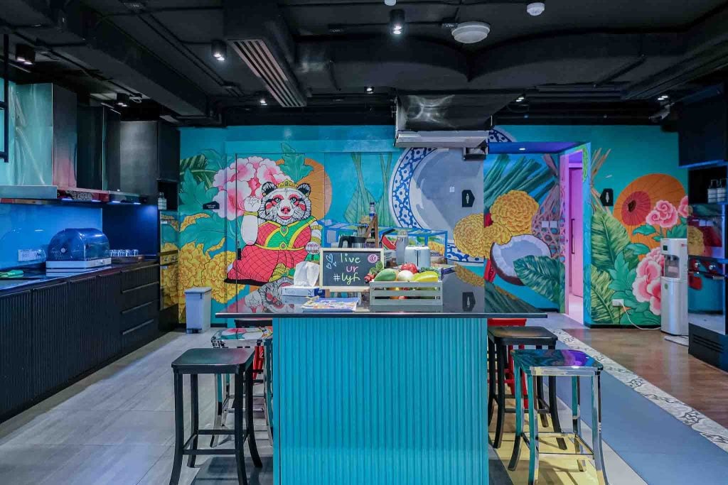 lyf Sukhumvit 8 Bangkok, bond