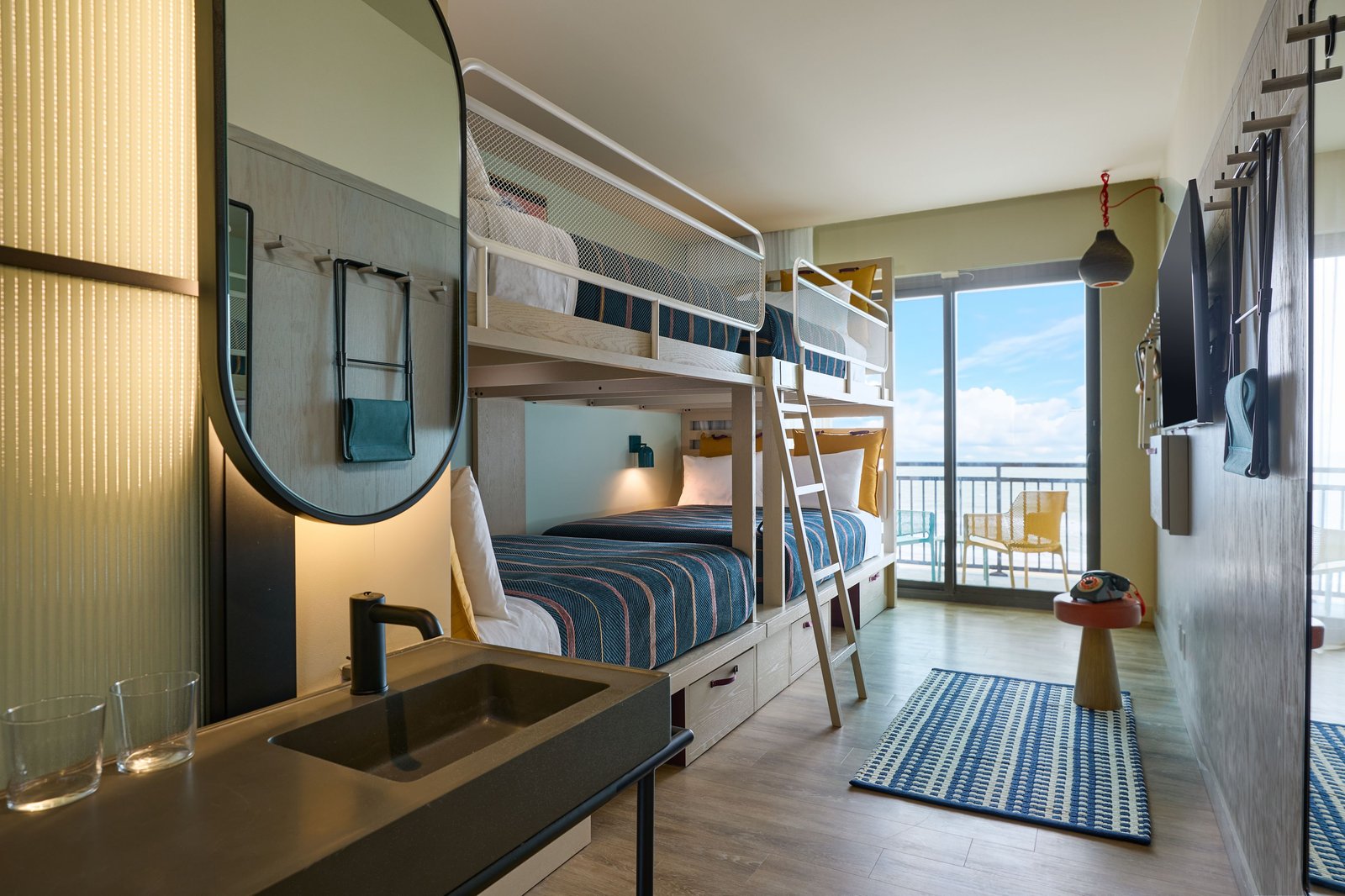 Moxy Virginia Beach Oceanfront, rooms