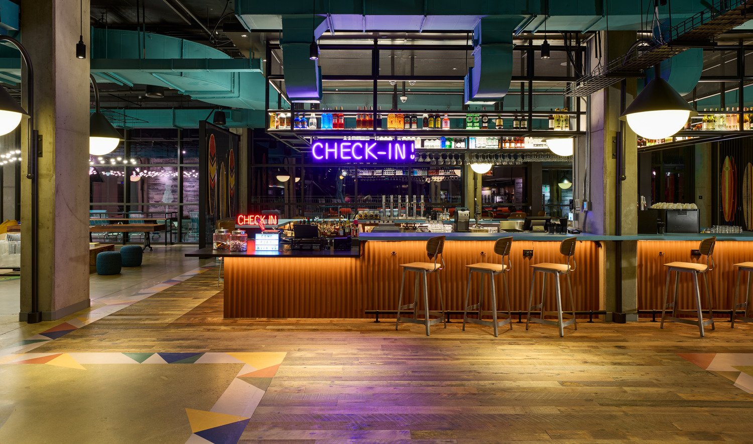 Moxy Virginia Beach Oceanfront, bar moxy