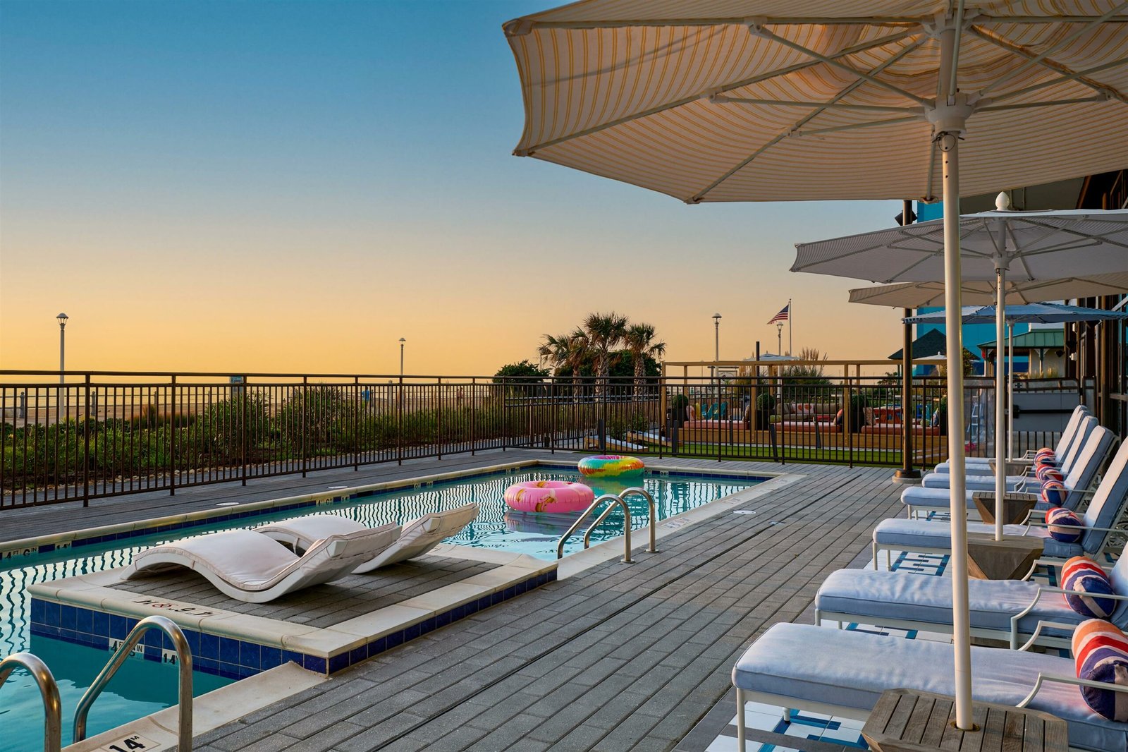 Moxy Virginia Beach Oceanfront, the pool