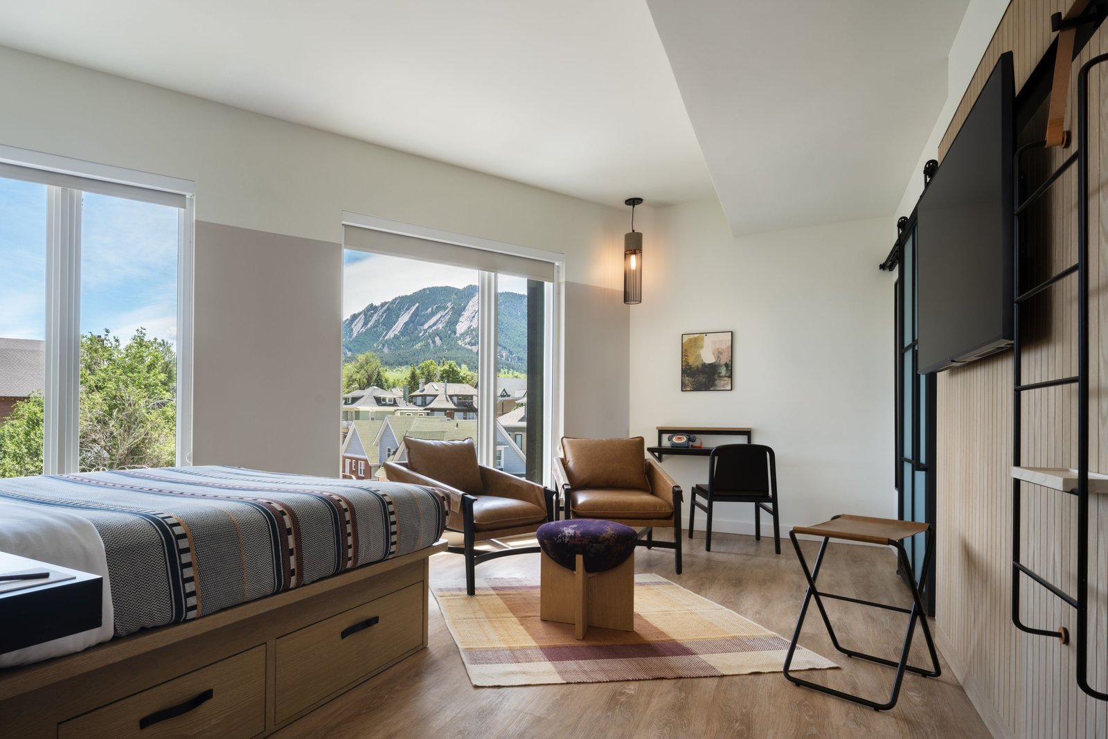 Moxy Boulder University, rooms