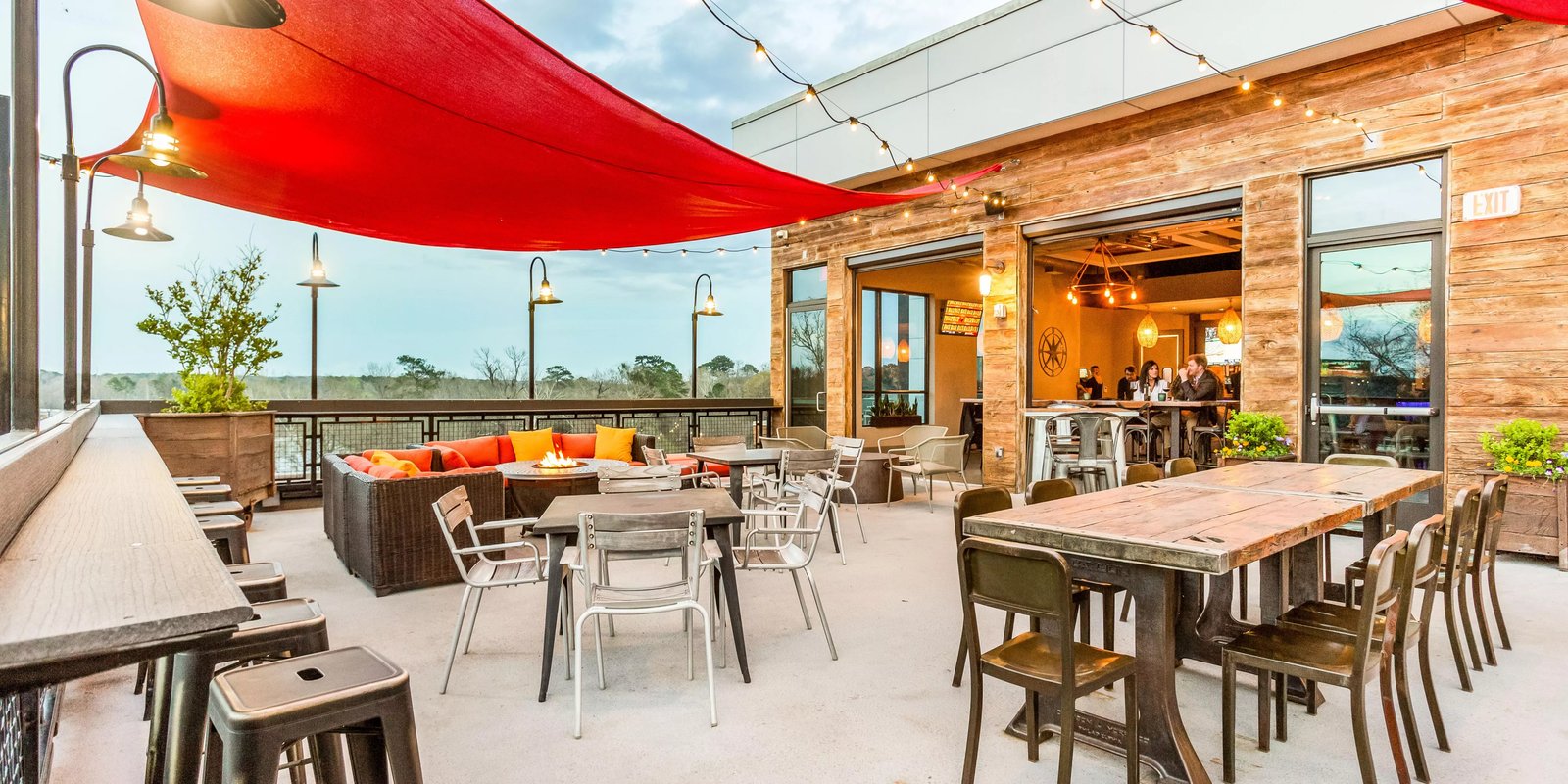 Hotel Indigo Tuscaloosa Downtown by IHG, at the table