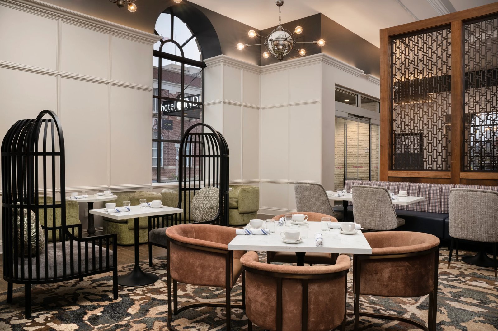 Hotel Indigo Baltimore Downtown by IHG, poets modern cocktails and eats