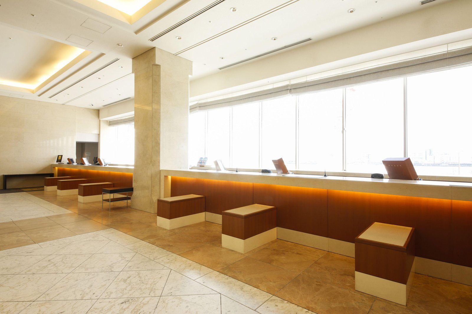 Hotel Keihan Universal Tower — vibe