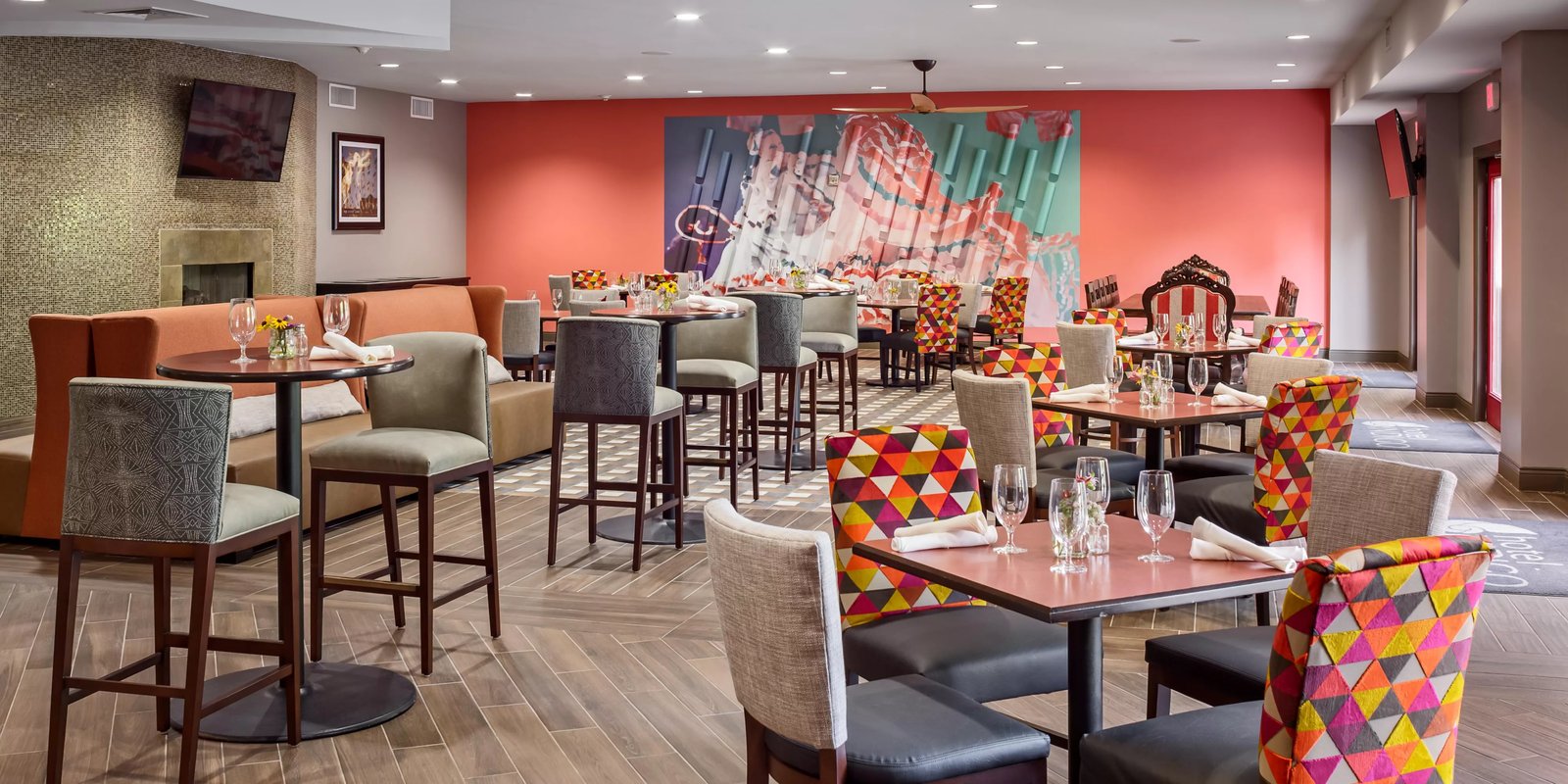 Hotel Indigo San Antonio-Riverwalk by IHG, fresca bar & bistro