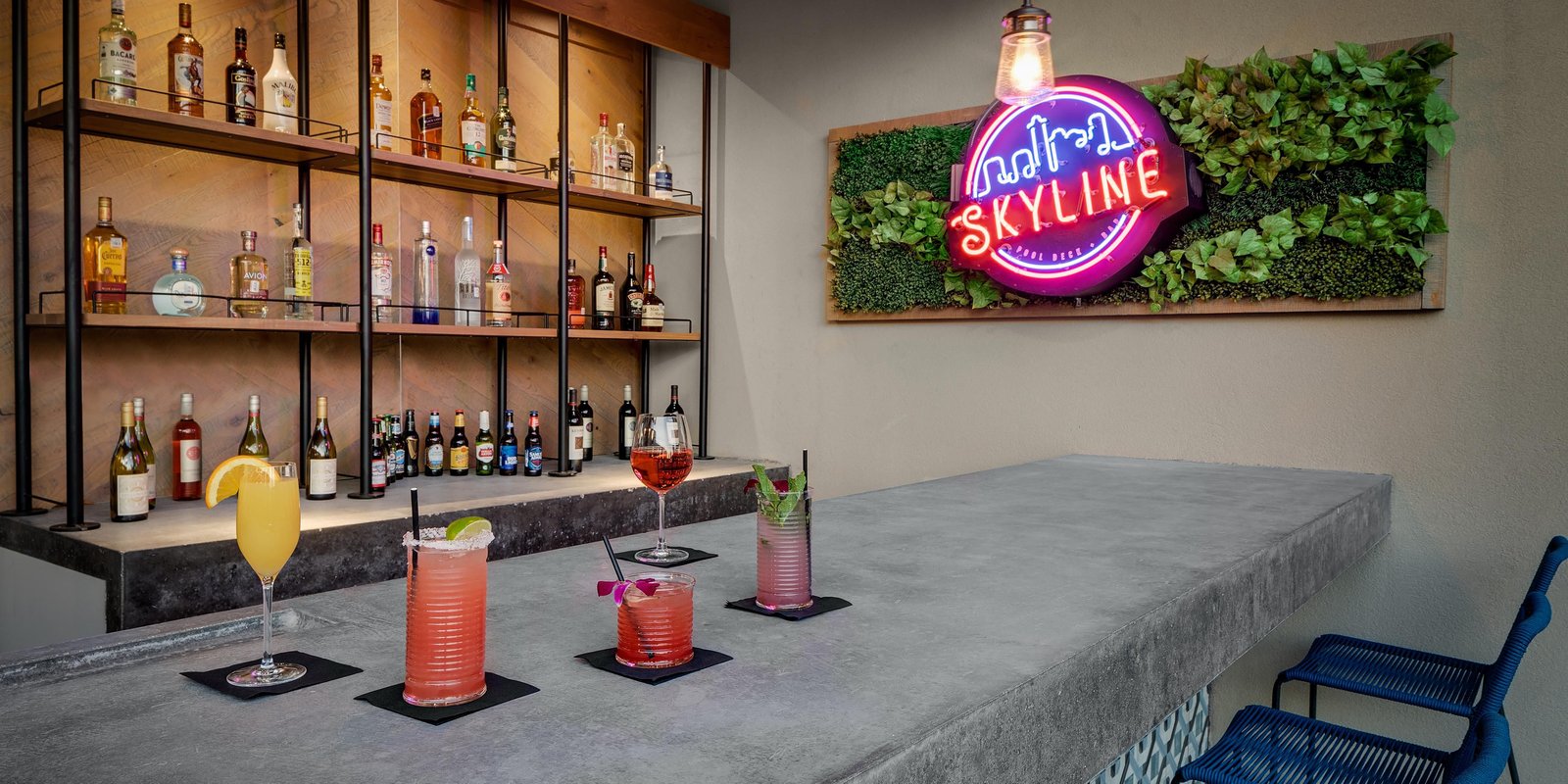 Hotel Indigo Austin Downtown - University by IHG, skyline rooftop bar