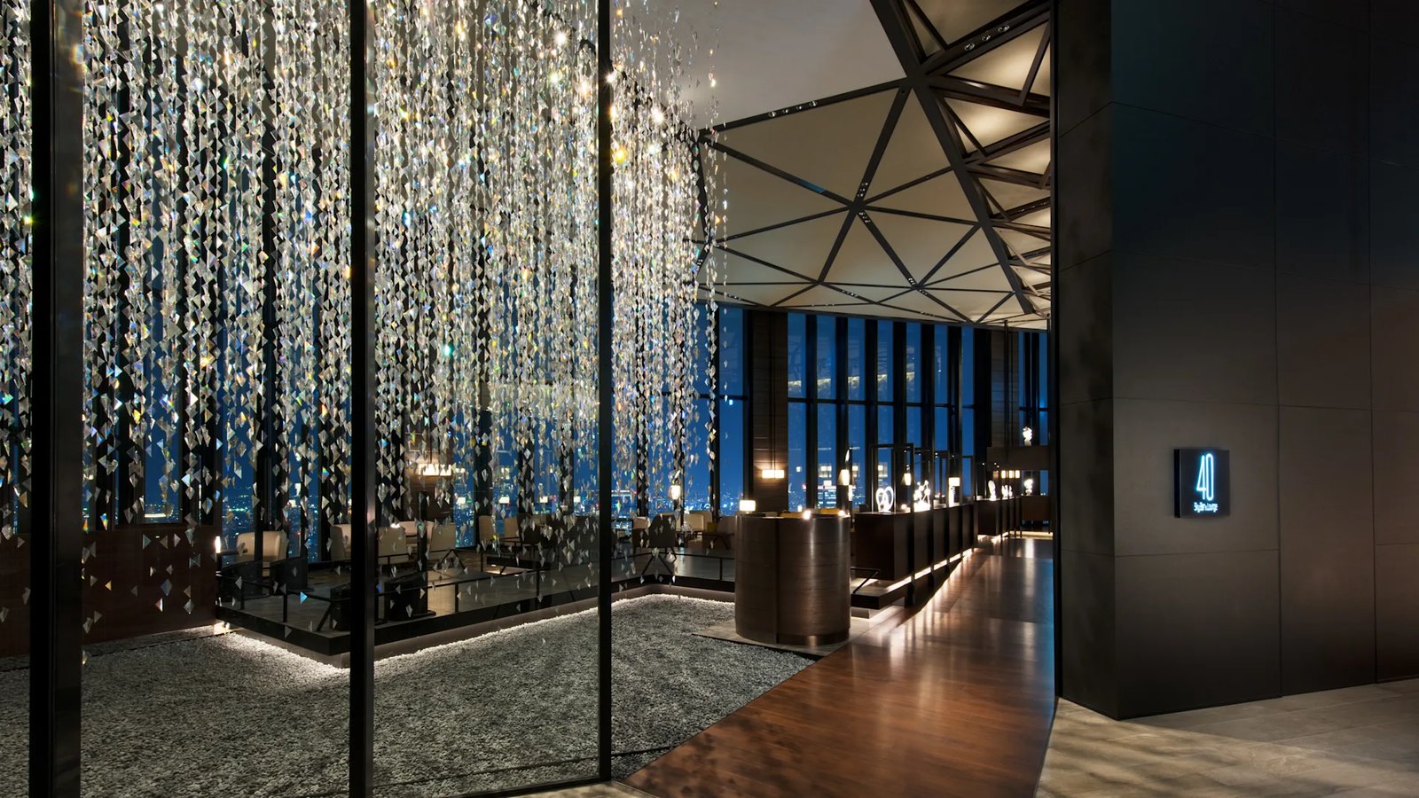 Conrad Osaka, 40 sky bar & lounge
