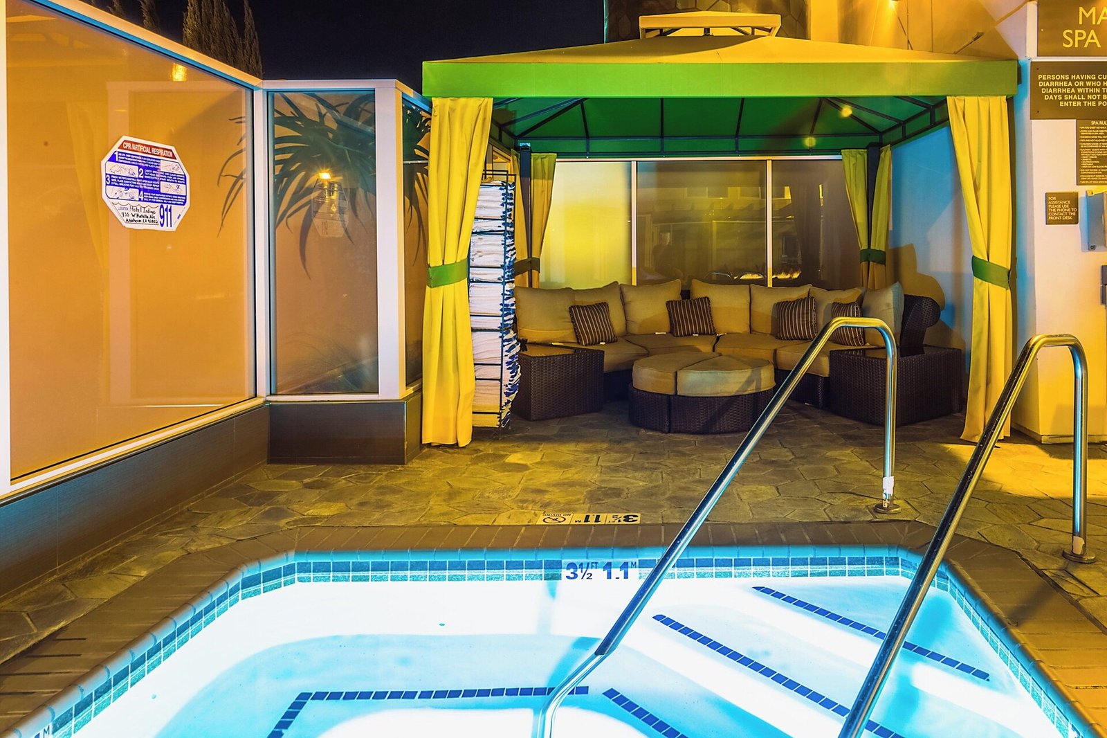 Hotel Indigo Anaheim, an IHG Hotel, the pool
