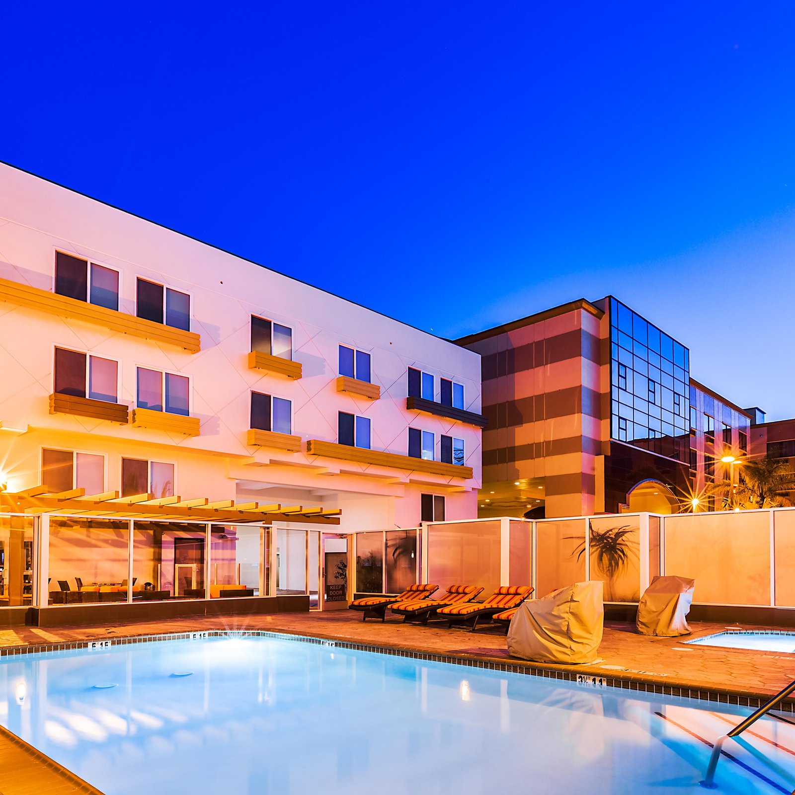 Hotel Indigo Anaheim, an IHG Hotel, the pool