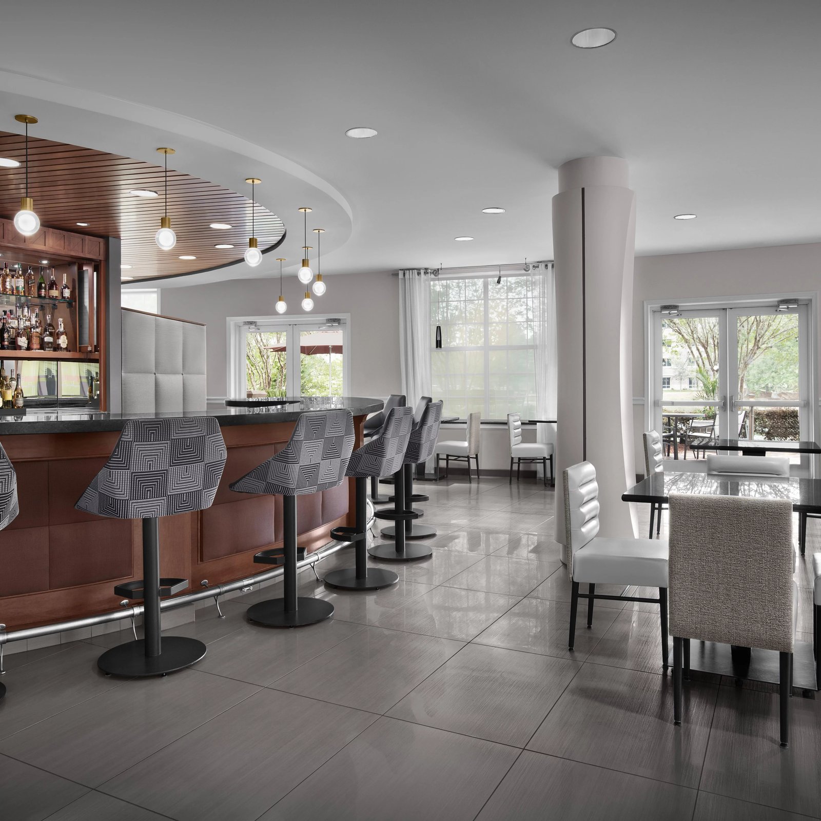 Hotel Indigo Jacksonville-Deerwood Park by IHG, 98 forty east bar & bistro