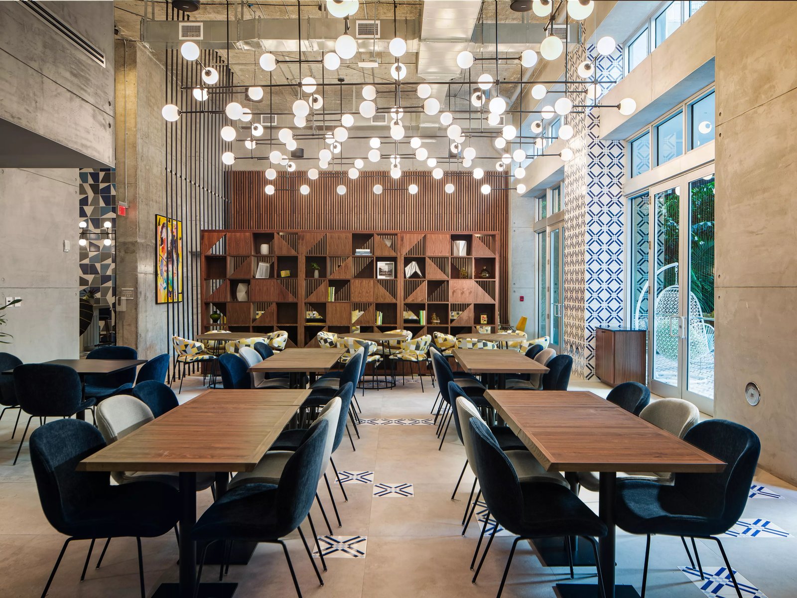 Hotel Indigo Miami Brickell by IHG, mosaico kitchen + bar
