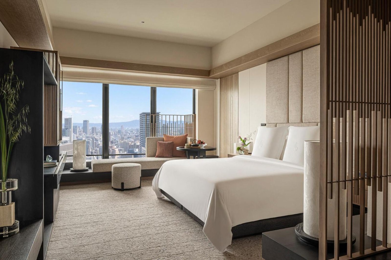 Four Seasons Hotel Osaka — rooms