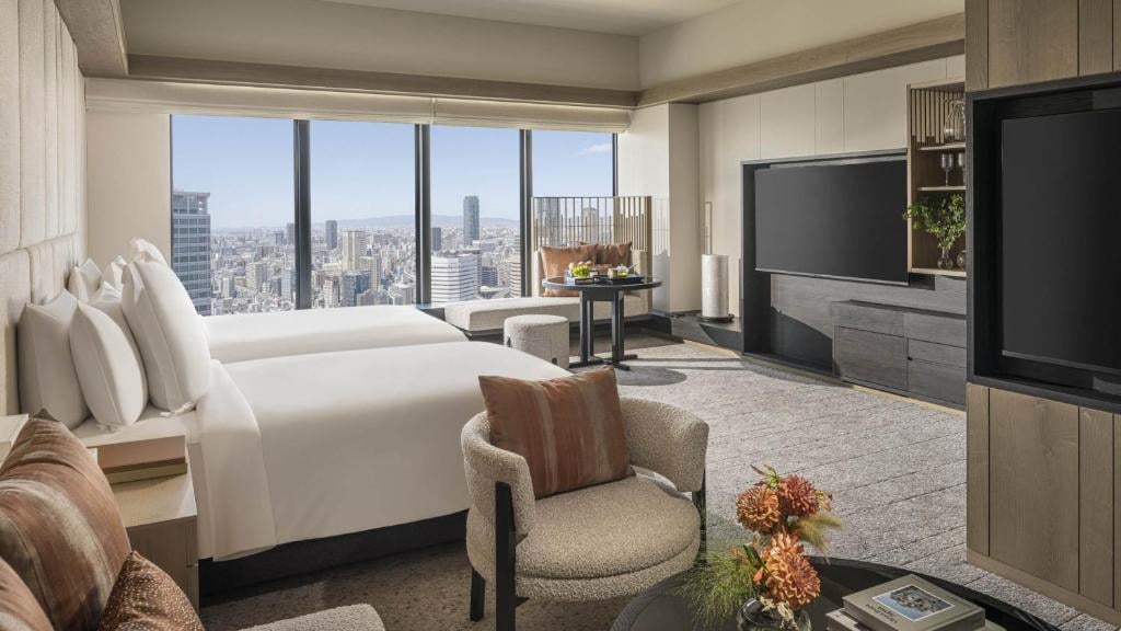 Four Seasons Hotel Osaka — rooms