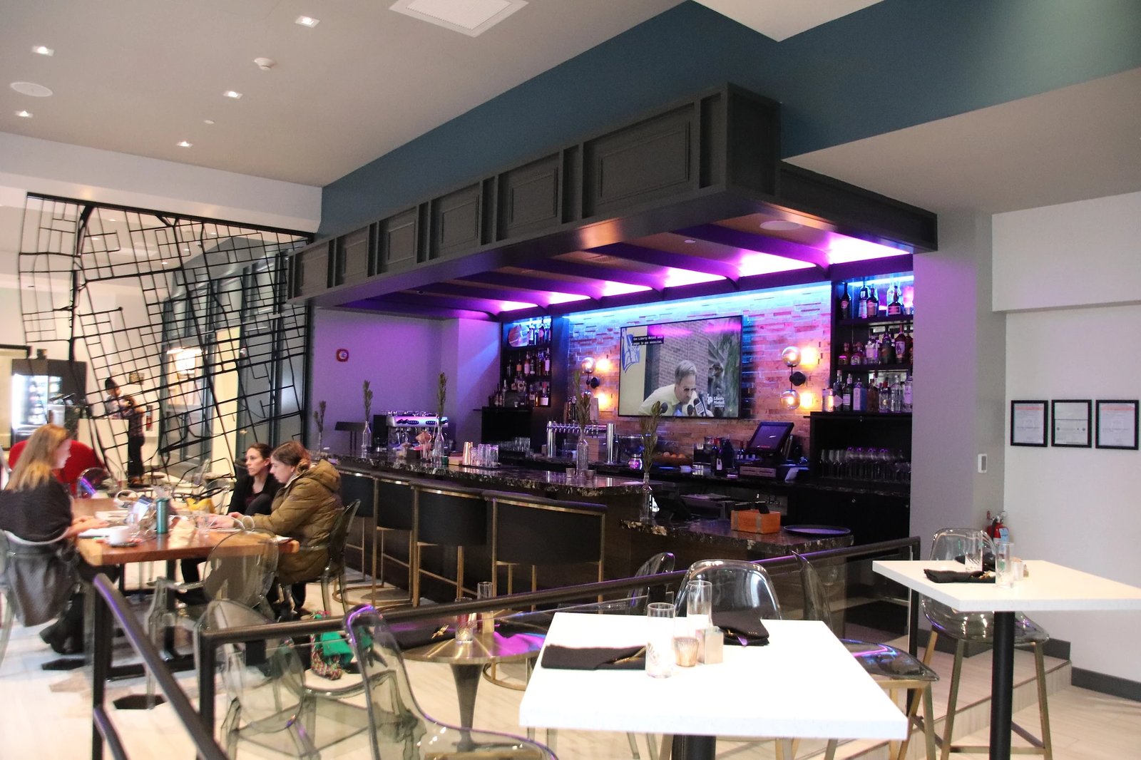 Hotel Indigo St. Louis - Downtown by IHG, switch list